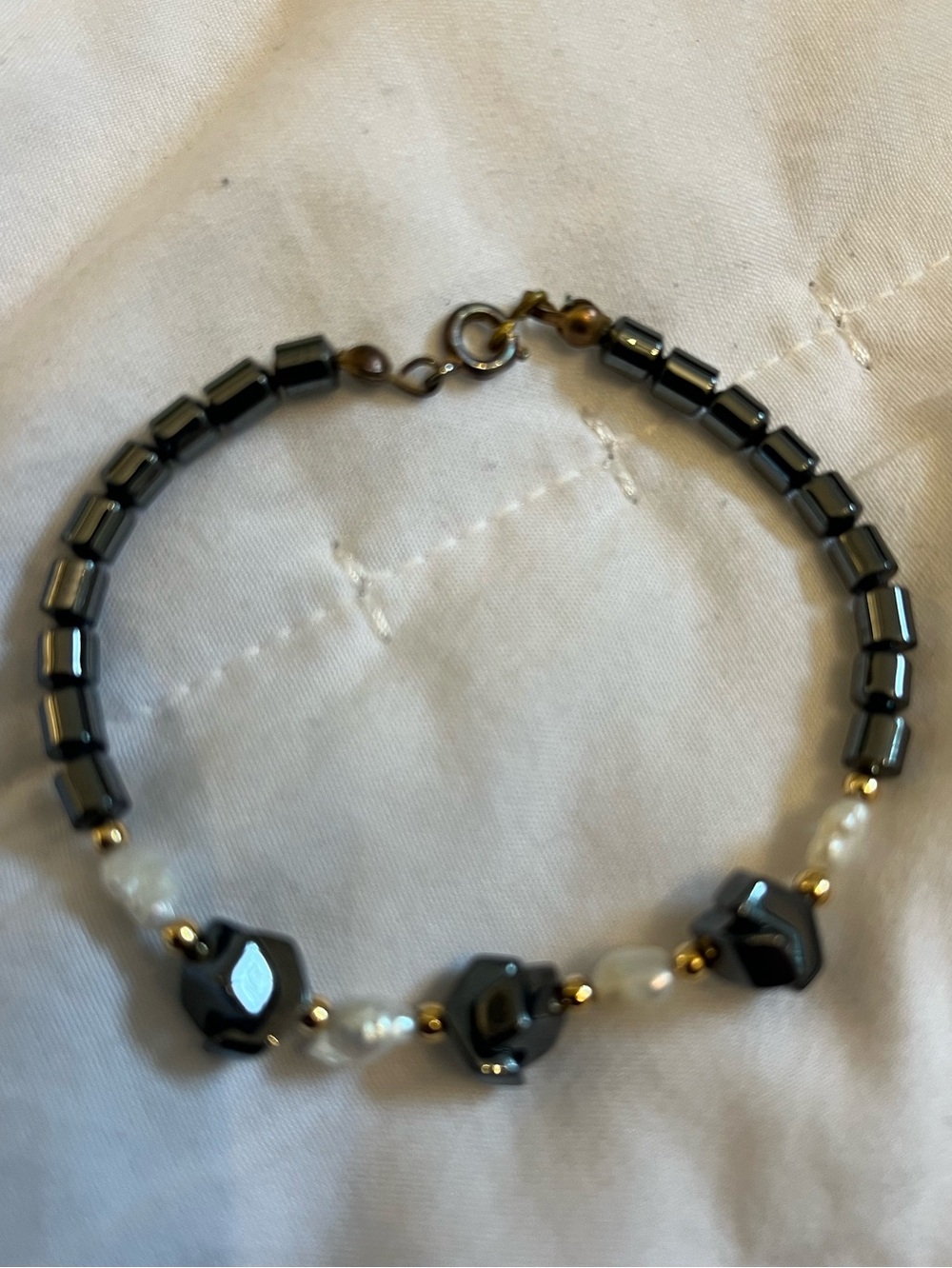 Hematite Beaded Bracelet with Pearl Accents